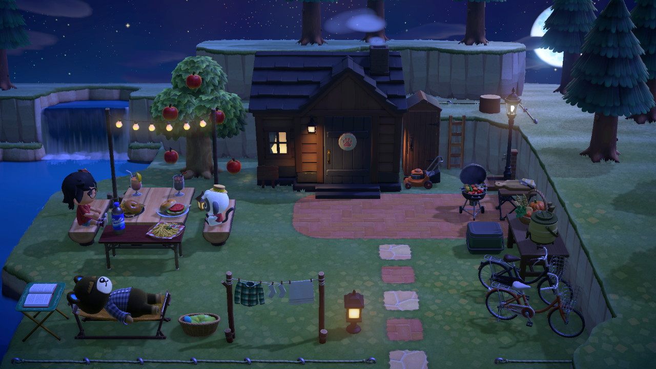 Outdoor view of Grizzly’s home.